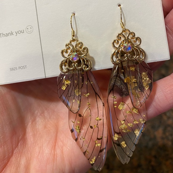 Beautiful Butterfly Wing Earrings - Picture 3 of 5